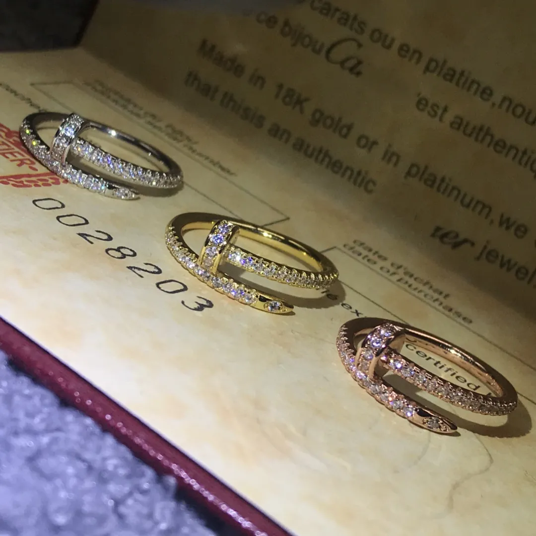 2022 ANILLO DE NEGA DE NAPLE DE NAPO Rings Titanium Accesorios de joyas de participación de boda de acero Pareja Regalos Classic Gold Silver Rose-Gold Opcional