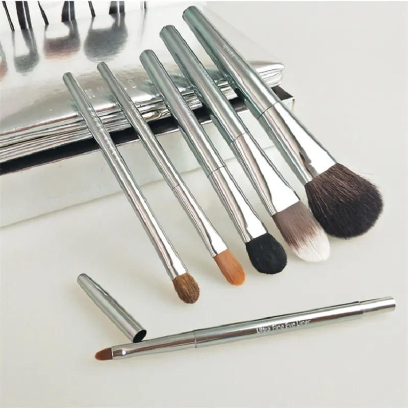 Professional BB 6 pezzi/set Il set completo di pennelli Kit di pennelli per impugnatura - Strumento frullatore per pennelli per trucco di bellezza