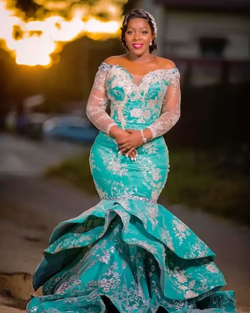 Teal Off Shoulder Long Bridesmaid Dresses Short Sleeves Prom Gowns With  Lace Applique Tiered Ruffle Custom Made Ankle Length Evening Dresses From  Yateweddingdress, $75.38 | DHgate.Com