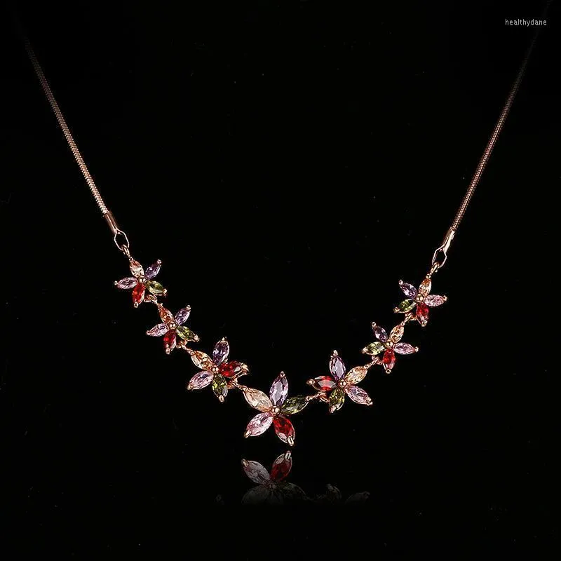 Chaînes Emmaya Mode Femmes Coloré Fleur Zircon Collier Rose / Or Blanc Couleur Colliers Pour Anniversaire Bijoux En GrosChains Heal22