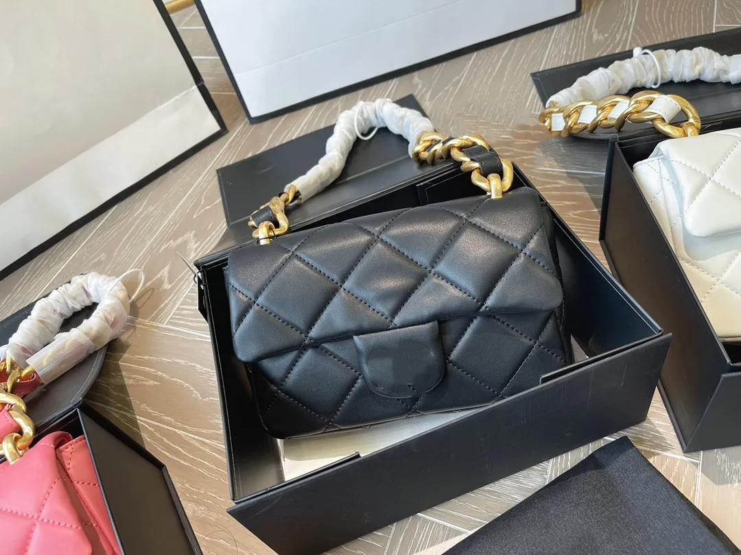 DHgate.com:New Fashion Women Classic fashion Bags Small Flap
