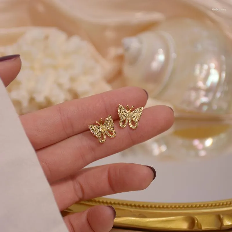 Złote kolczyki z masłem stadninu biżuteria Bankiet luksus 14K prawdziwe damskie wisior moda sześcienna cyrkoniaSTUD STUDSTUD KIRS22