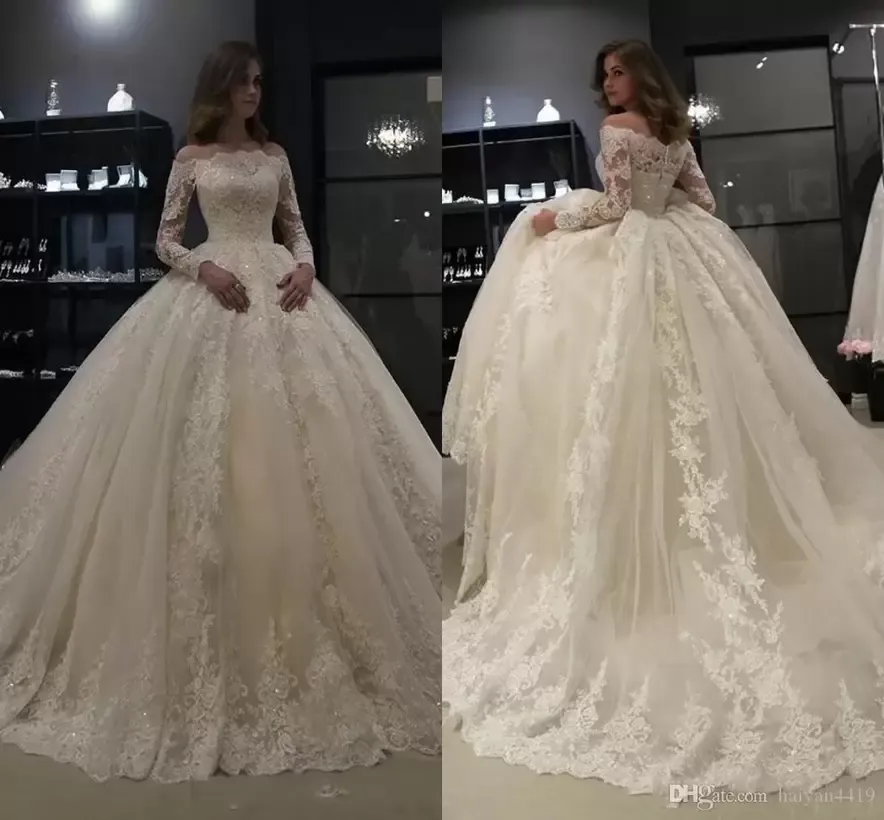 Superbes robes de mariée de balle 2022 Robe nuptiale de l'épaule manches longues décolleté dentelle de dentelle en dentelle en tulle