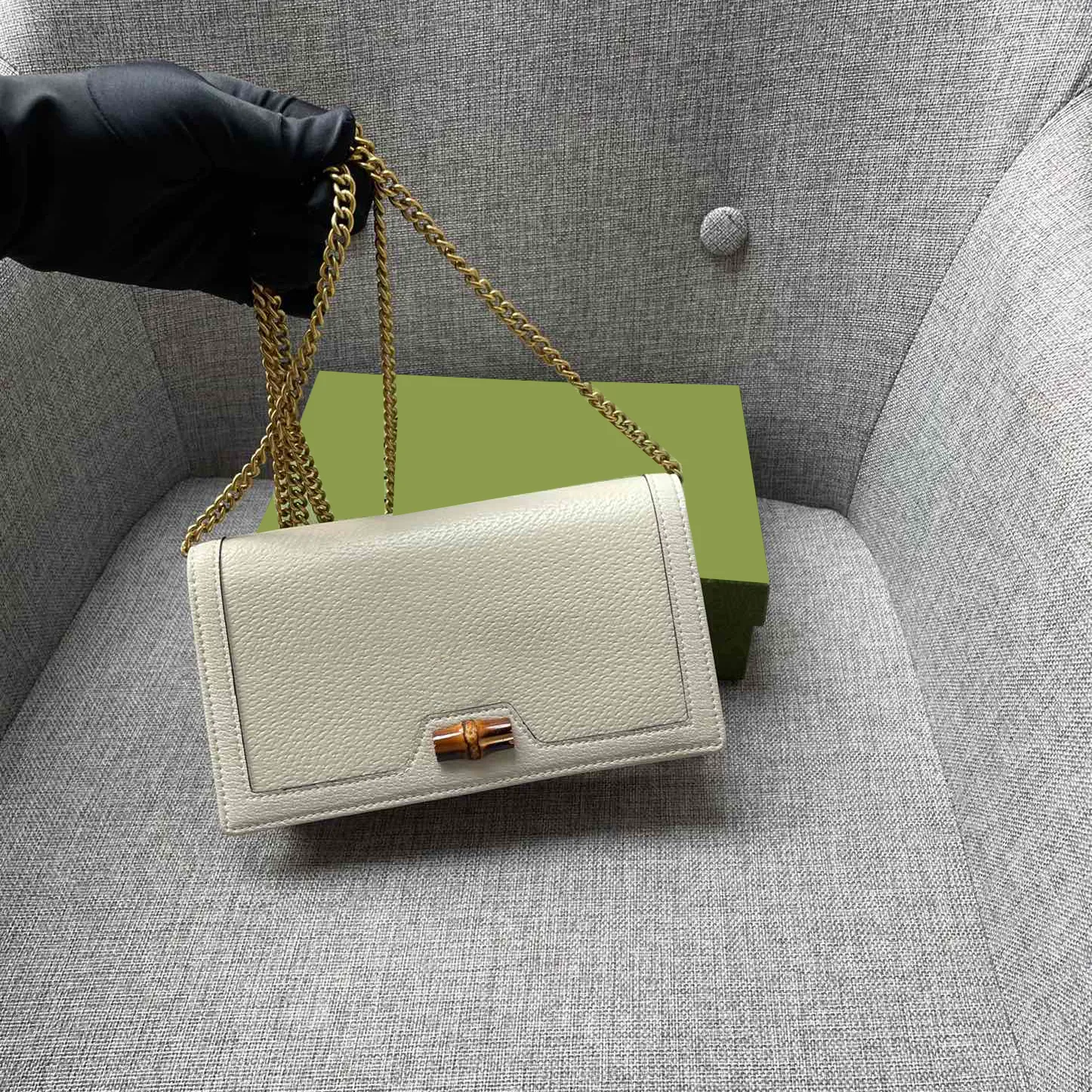 مصمم حقائب النساء حقيبة يد سيدة محفظة صغيرة حمل الحقائب الذهبية سلسلة جلدية الخيزران قفل Crossbody محافظ امرأة فاخرة الأزياء حقيبة الكتف