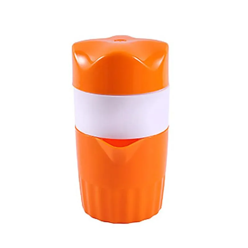 Juicers Creative Orange Lemon Lime Citrus Fruit Juice Squeezer Mini Portable Manual Hand Juicer Extractor Bottle HomeJuicers