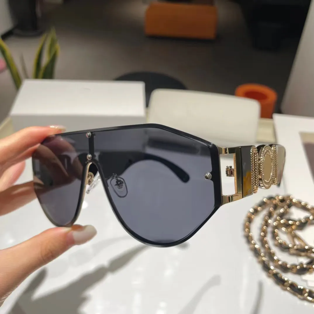 2022 occhiali da sole di lusso per uomo donna unisex designer goggle beach occhiali da sole retrò piccolo design a cornice uv400 di alta qualità con scatola