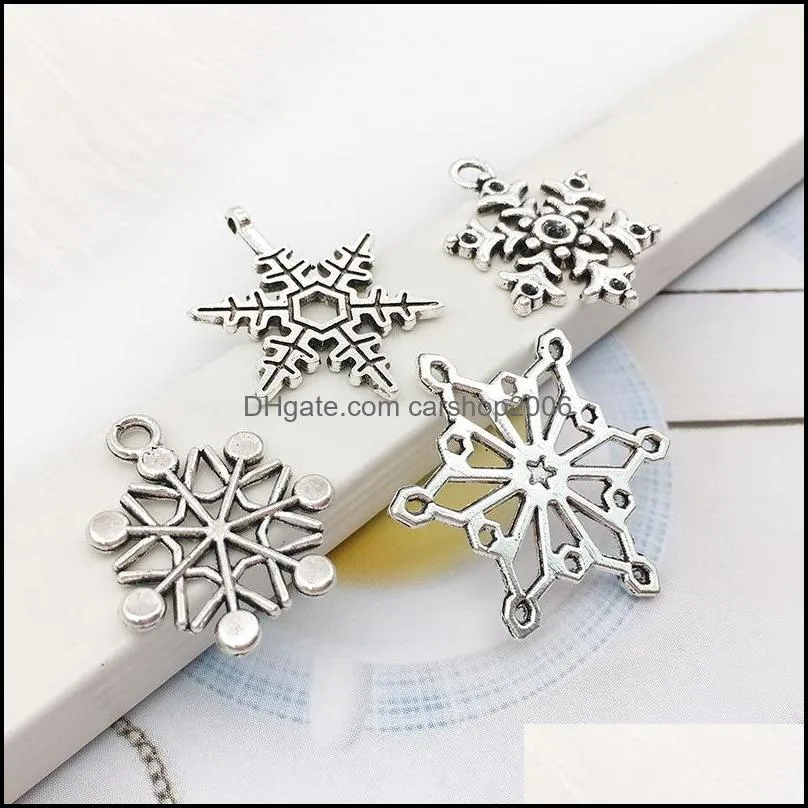 Mixed Christmas Snowflake Charms Pendants Fit for Necklace Bracelet Jewelry Making Diy Handmade Jewelry Antique Silver Accessories C3