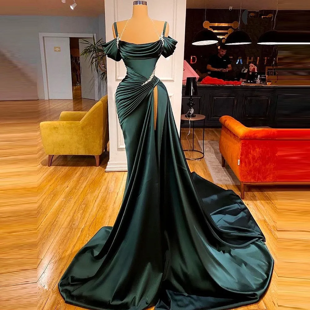 Wysoka Split Syrenka Prom Dresses z Frezowanie Cekiny Pleaty Hunter Green Arabski Satynowy Szczur Suknia Wieczorowa Vestido De Novia