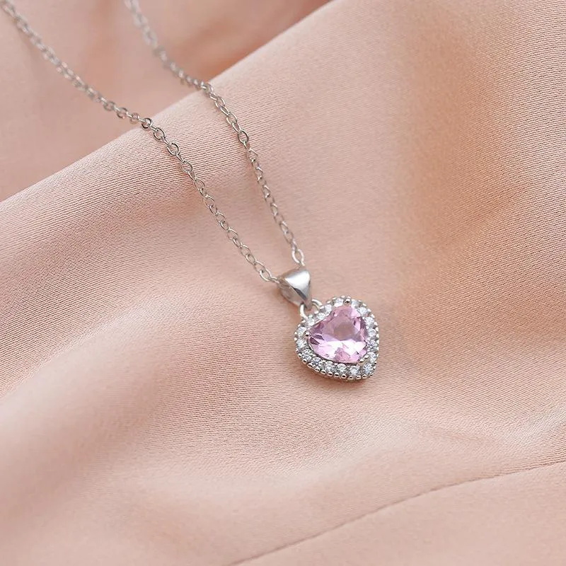 Kedjor japanska och koreanska ins söta temperament diamant kärlek halsband enkel kall vind rosa zirkon kedjekedjor