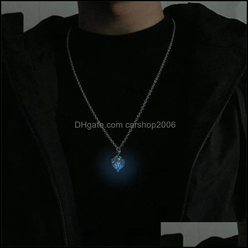 Pendant Necklaces Creative Luminous Tree Of Life Necklace Trend Simple Hip Hop Style Men And Women Same Jewelry Party Accessories