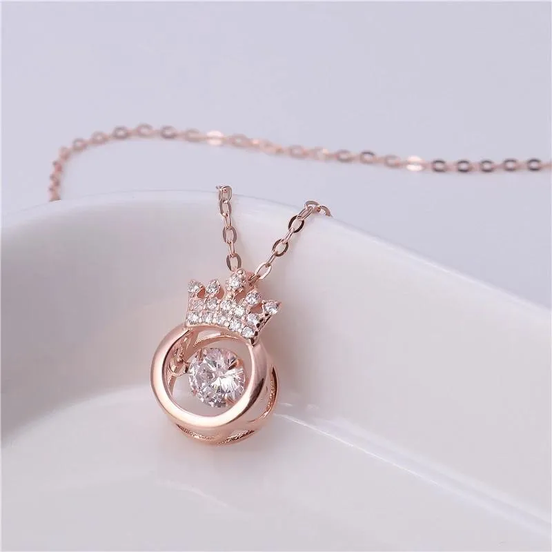 Pendant Necklaces Latest Rose-Gold Alloy Crown Throbbing Zircon Necklace Women Wedding Royal Style 3 Colors Clean Stone Lady Party JewelryPe