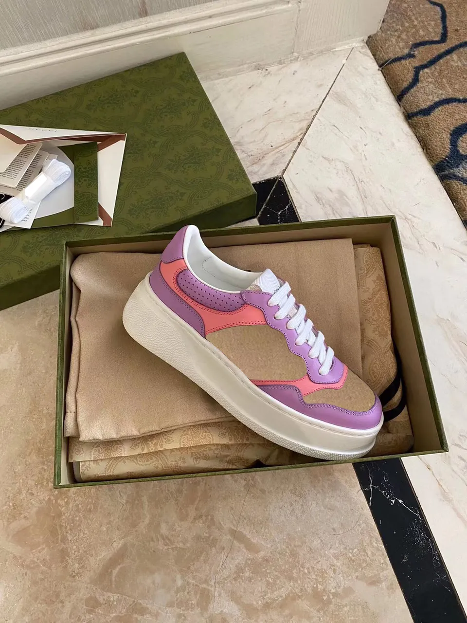 Hotel Kalinga Steve Madden Ajax Black Metallic Hotel Kalinga Nike