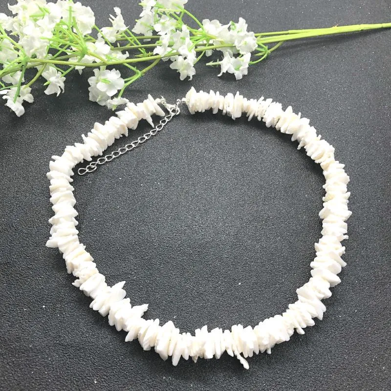 Chokers beyaz puka doğal kabuk parçası düzensiz cips deniz kabuğu choker kolyesi kadın moda yaz plajı mücevher kolye kadınlar için