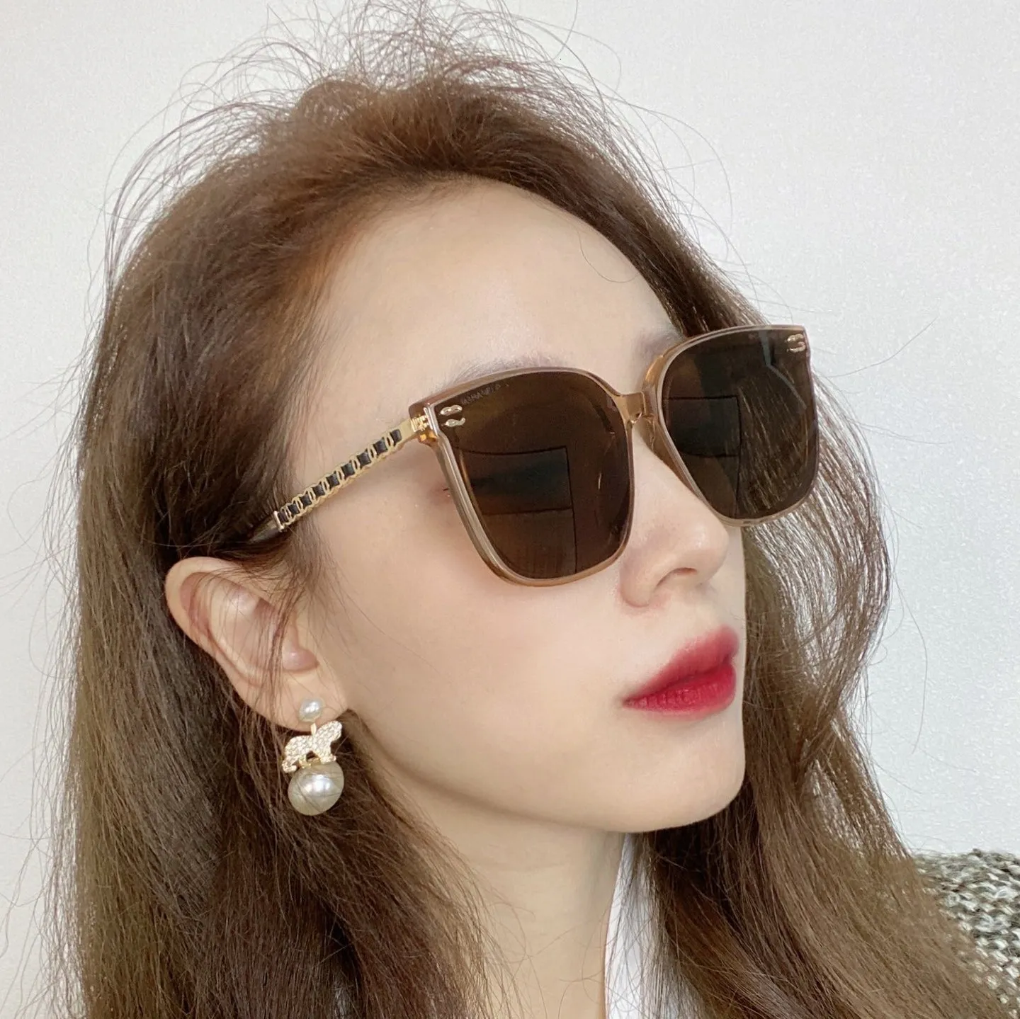 Designer Sunglasses Xiao Xiang's Sunglass Women's High Sense Identical Box 2022 New Sheep Chain Leg