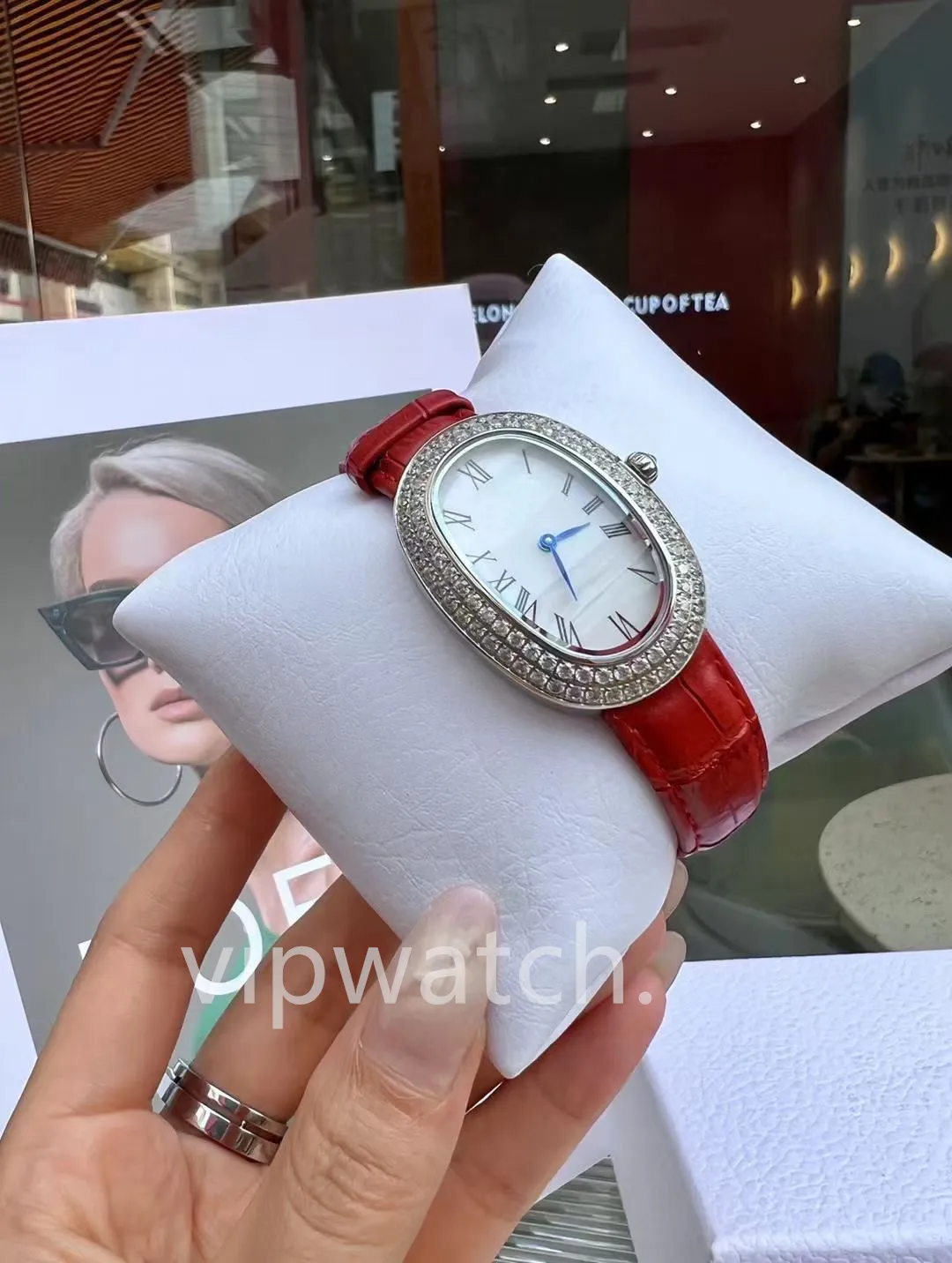 Nuovo orologio da donna Cassa in acciaio inossidabile 316 intarsiato con diamanti di cristallo importati, cinturino in pelle di precisione giapponese al quarzo importato