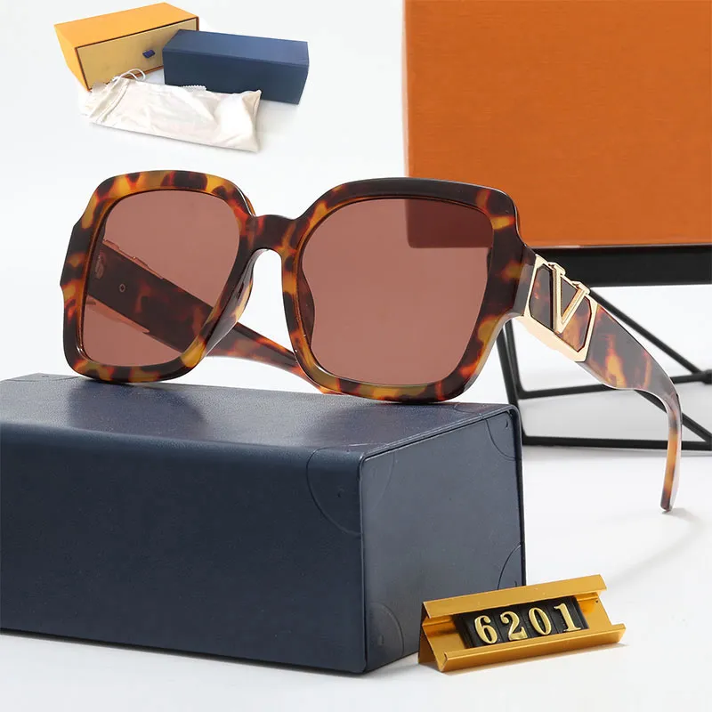 Women\'s Gradient Sunglasses - brand new in box s-l400.jpg main image 2