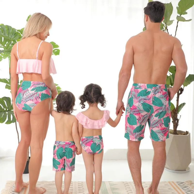 Floral Print Swimsuits Family Matching Outfits, Mother and Daughter  One-Piece Swimwear, Father and Son Beach Shorts