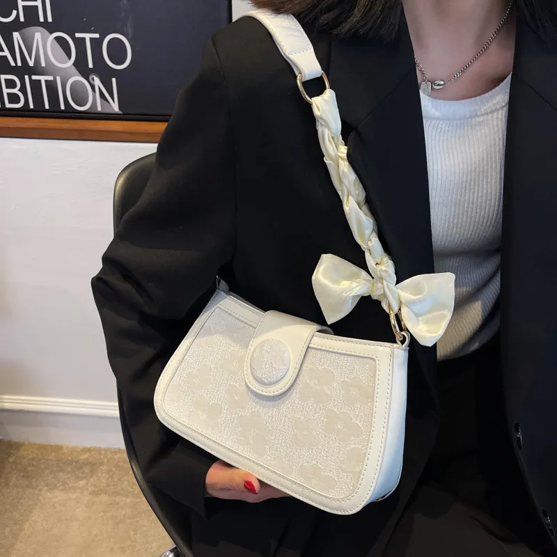 Luxury Design Bowtie Bag For Women 2022 New Fashion Lace Underarm Bag Canvas Pu Patchwork Texture Shoulder Bags