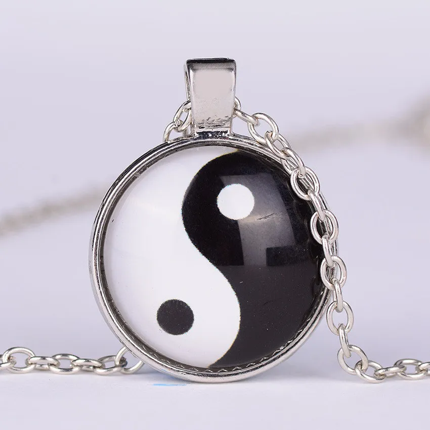 China Tai Chi Pendant Gossip Graph Necklace Yin Yang Silver Bronze Time Gemstone Glass Cabochon Necklaces Women Men Fashion Jewelry