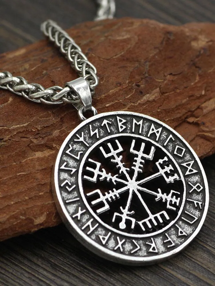 Cabeza Dar Solitario Collares Colgantes Viking Vegvisir Horror En Círculo Rúnico Hombres Mujeres Estavas Mágicas Compass Rune Amulet Collier Collar De 5,46 € | DHgate Cabeza Dar Solitario Collares Colgantes Viking Vegvisir Horror En Círculo Rúnico Hombres Mujeres Estavas Mágicas Compass Rune Amulet Collier Collar De 5,46 € | DHgate