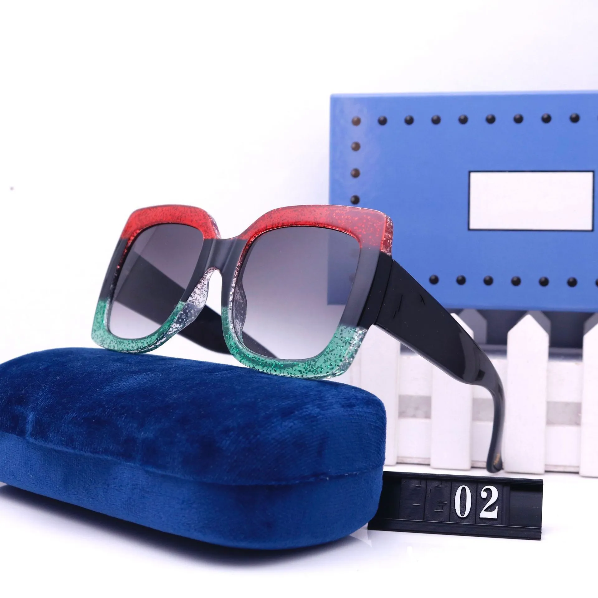 Okulary przeciwsłoneczne popularne designerskie kobiety moda retro oko kształt oka okulary letni czas wolny w stylu najwyższa jakość ochrona UV400 jest wyposażona w obudowę 73