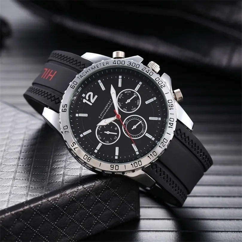 Montres de marque célèbres pour hommes Luxury Big Dial Male Watch Silicone Band Quartz Wristwatches Sport Clock Hifig Reloj Hombre 220517