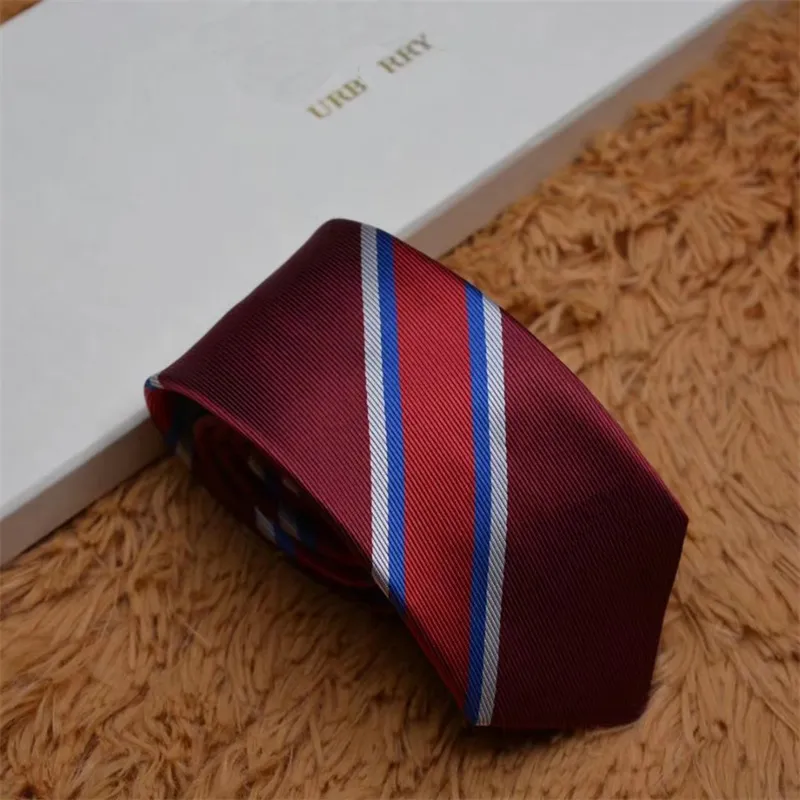 Cravate en soie pour hommes, cravates de styliste en sergé, Design à carreaux, personnalité tendance, luxe, cadeau de saint valentin, accessoires de mode 266N