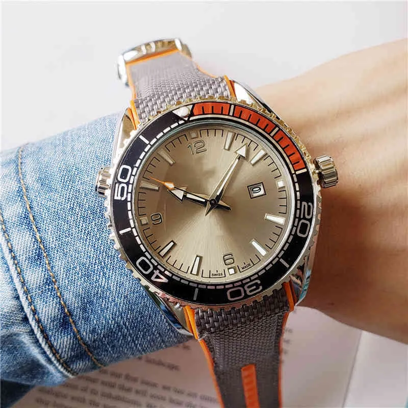 Watches Wrist Luxury Moda Tasarımcısı 1161 Lüks Leisure Butik Erkekler Marka Paslanmaz Steelmens Moissanite