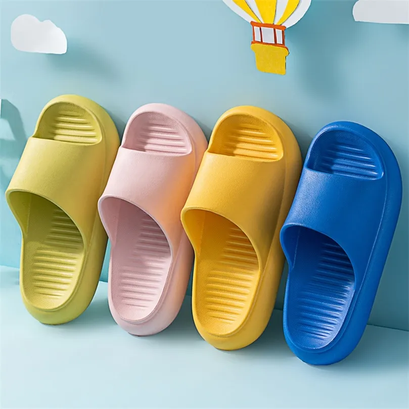 Kids Slippers Shoes Summer Bathroom Beach Shoes Children Boys Girls Baby Soft Sole AntiSlip 220621