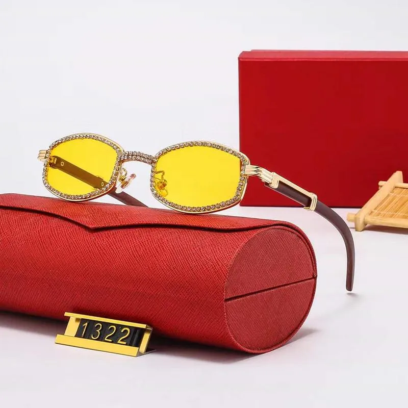 Moda carti luksusowe fajne okulary przeciwsłoneczne projektanty kobiety diamentowe mężczyzn drewniane małe ramy odcienie osobowość netto czerwona ulica strzelanie do Ovel Ornamental Womans Adumbral