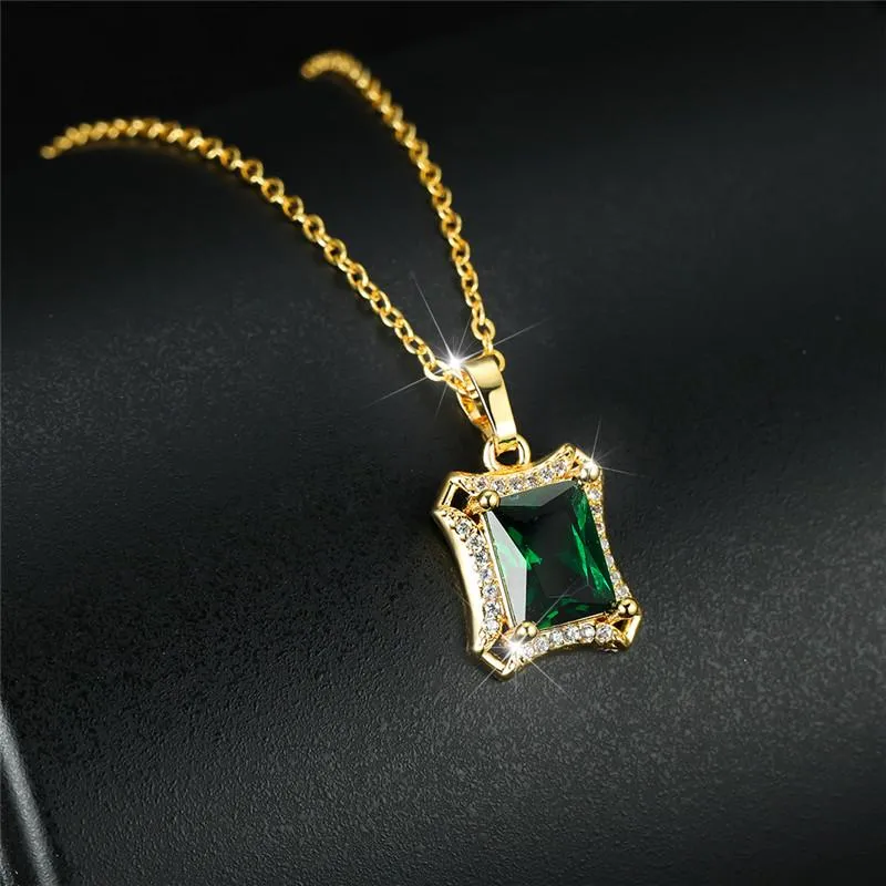 Hänge halsband lyxiga kvinnliga grön zirkon halsband charm guld färg bröllop för kvinnor söt kristall kvadratkedja halsbandsmedlem