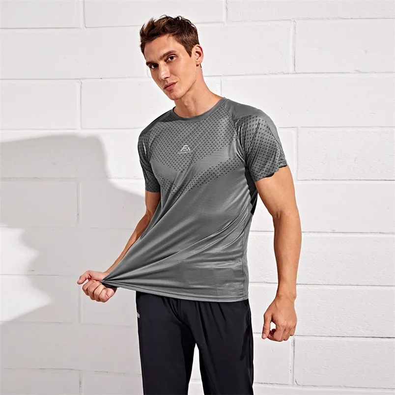 Männer Lauf T-shirt Schweiß Wicking Kompression Elastische Workout Gym Basketball Kurzarm T-shirt Sport Jersey Sportswear T-shirts 220615