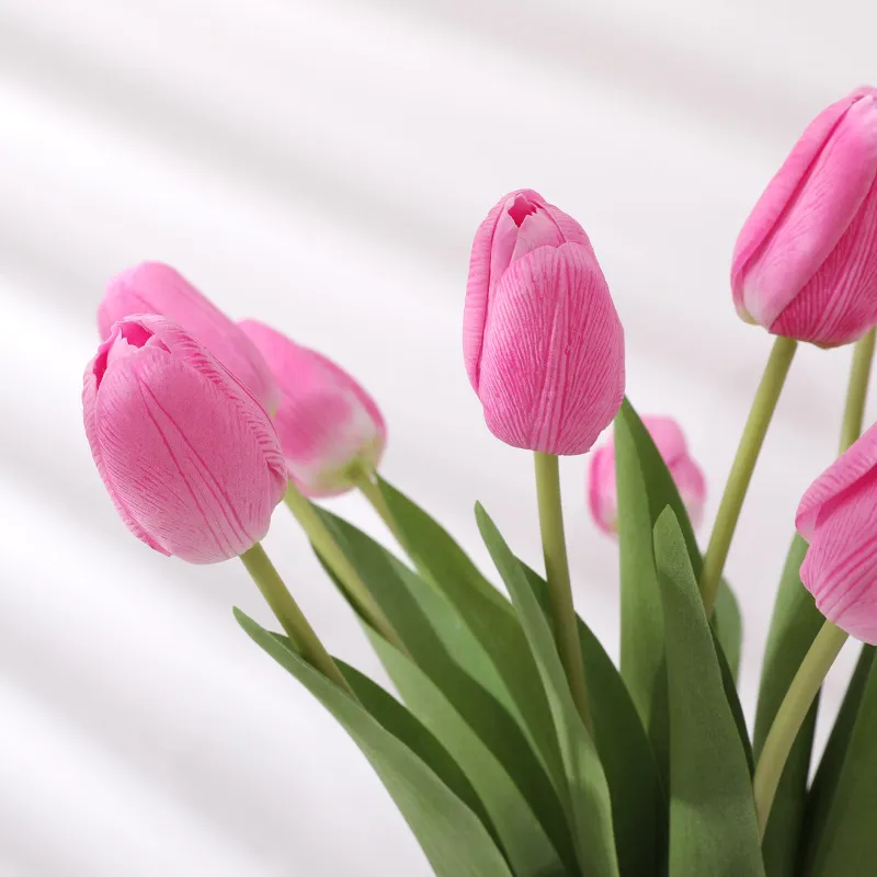 Artificiale tocco reale PU Tulipani Fiore Stelo singolo Bouquet Fiori finti Sala nuziale Decorazioni per la tavola di casa Bianco Rosa