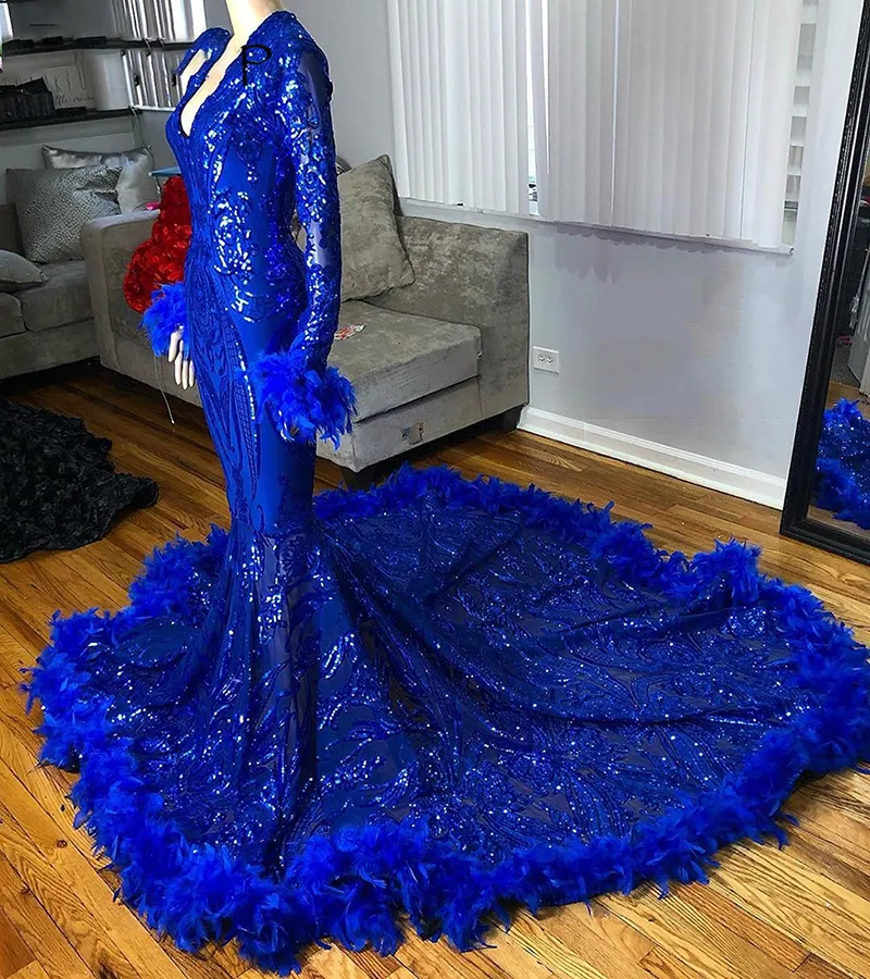 bob mackie evening dresses Bob Mackie 80s Midnight Blue Iridescent Bugle Bead and Sequin Gown main image 1