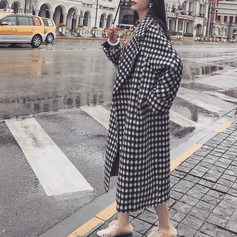 Wool Coat Women Mid-Length Hepburn Style Over Knee 2021 Autumn And Winter New Thick Wool Coat houndstooth Coat L220725