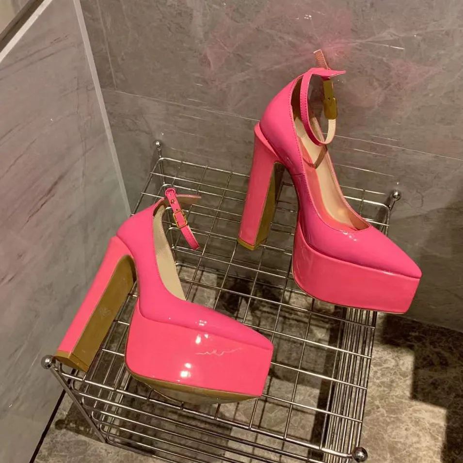 High Qualit Pink Poctent Leather Platform Pumps Schoenen Riem puntige teen naaktschoenen hoge hakken sandalen 15 cm luxe ontwerpers kleding schoenavond fabrieksschoenen