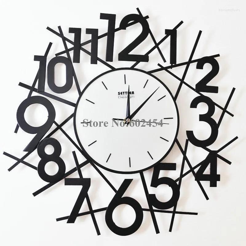 壁の時計シンプルなデジタル錬鉄製のファッション時計鳥の巣のテーブルリビングルームの装飾