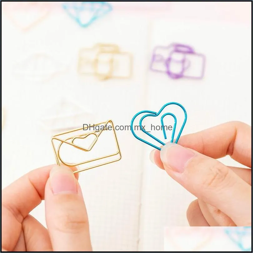 10pcs/Pack Creative Hollow Paper Clip Set Decorative Objects Figurines Golden Cute Bookmark Office Supplies Student DIY Planner