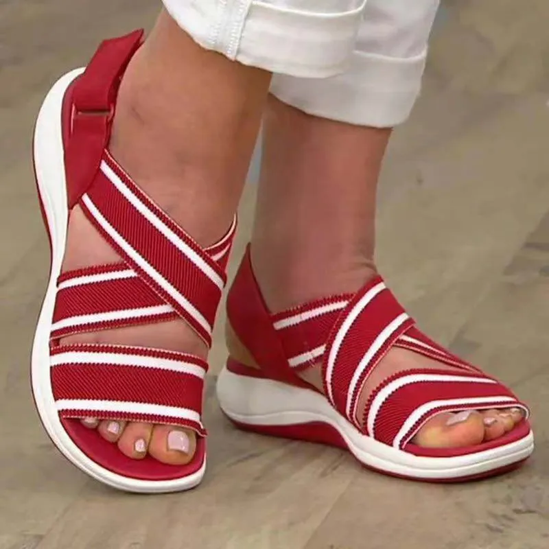 Sandaler kvinnor elasticitet sommarskor mjuka klackar lätta kilar chaussure femme skor 220602