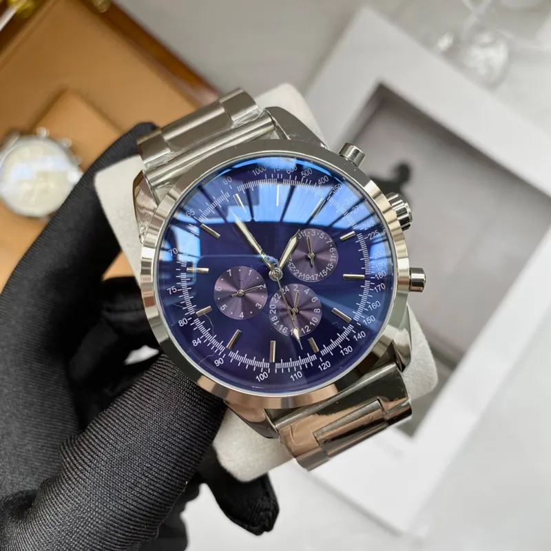 Classic Mens Watches Quartz Movement Watch 45mm Fashion Business Wristwatch