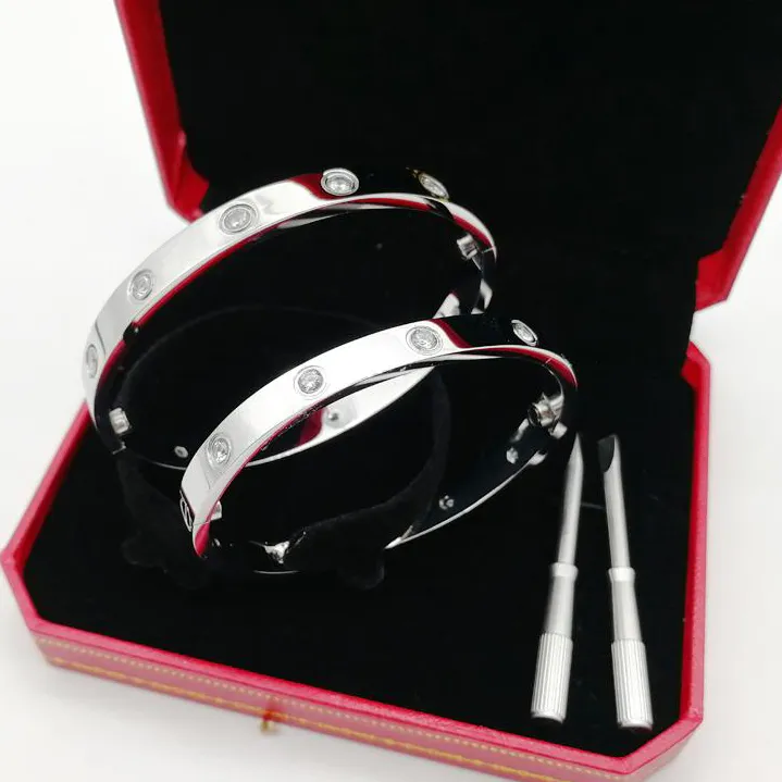 5.0th Love Bracelet Bangle For Woman Man 4CZ Titanium Steel Screw Screwdriver Bracelets Gold Silver Rose Nail Bracelet Jewelry with Red Pouch Bag