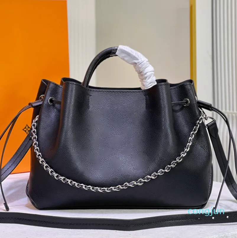 Hochwertige, stilvolle Luxus-Designer-Tasche. Lieblings-Einkaufstasche für Damen. Tote Umhängetasche. Vollleder-Kette. Gürtel geprägte Umhängetaschen 2022