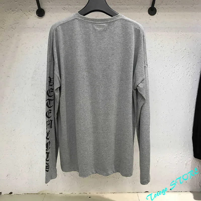 DHgate.com:Oversized Gothic Font Vetements Long Sleeve DHgate.com:Oversized Gothic Font Vetements Long Sleeve