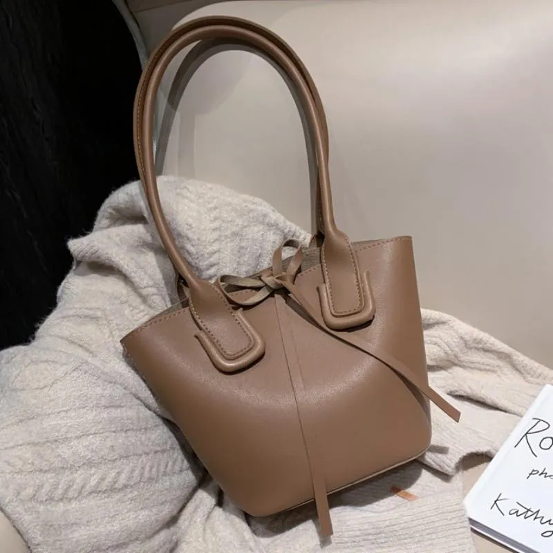 الأكياس المسائية Bowknot Fashion Women Pu Leather Bucket Bag Vintage Counter Small Packing Handbag Colors Ladies Party Pouch Bagsevening