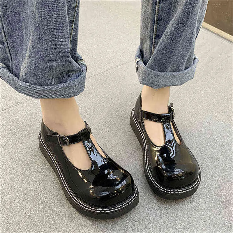 Scarpe eleganti Cute t Strap Platform Lolita Women Chunky Patent Leather Black Round Toe Flats 2022 Spring Autumn Gothic Mocassini giapponesi 220518