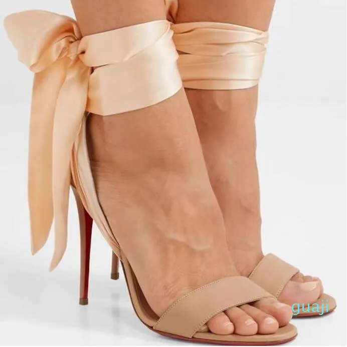 Designer di lusso da sposa da sposa Sandale Du Desert Sandali Scarpe da donna Tacchi alti Perle Strappy Gladiator Strappy Pumps EU35-43