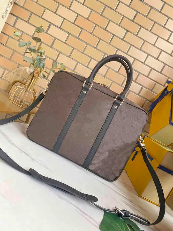 Män portföljdesigner Classica Aktentasche Handväskor Laptop Bag Handväska Mens mode Casual Retro High Capacity Crossbody Shoulder Bags Top Quality