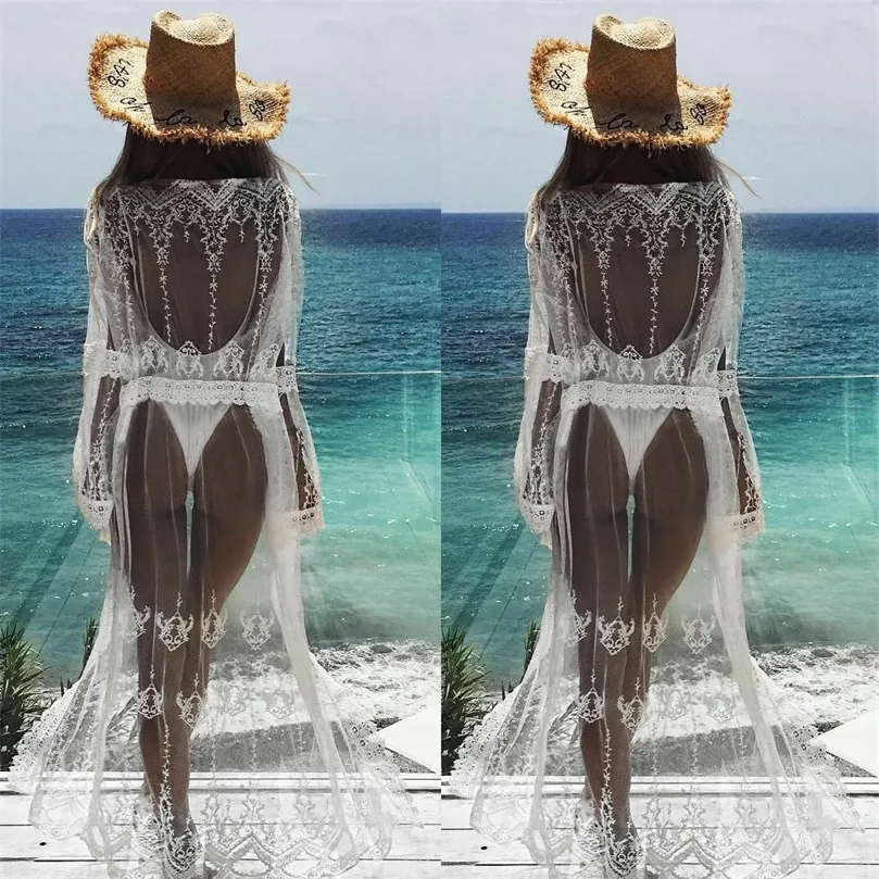 Sommarkvinnor Sarong Lace Maxi Bikini täcker Pareo White Beach Dress Long Chiffon Se genom Crochet Cardigan Robe de Plage 220524