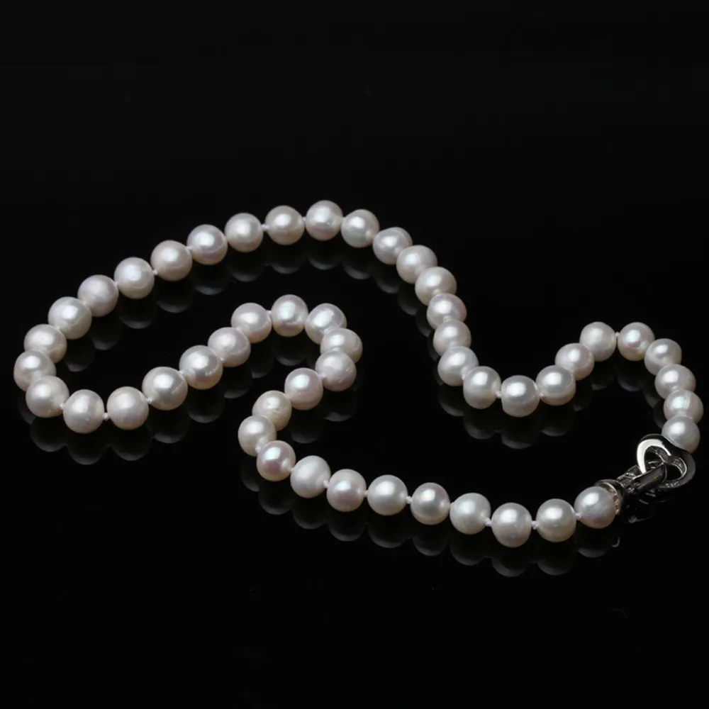 Collier noué à la main blanc long collier de perles d'eau douce naturelle près du rond 8-9mm 18 pouces