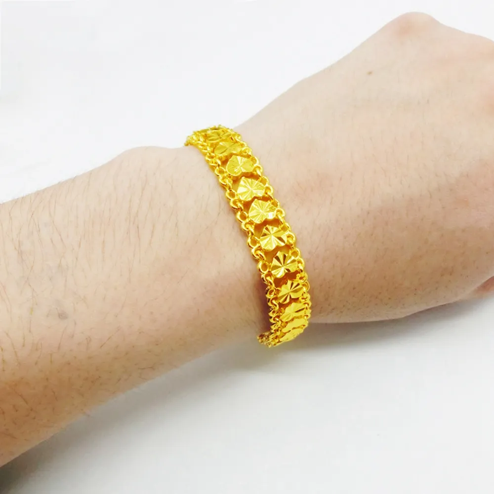 Romantic Heart Gold Chino Link Chain Bracelet For Women And Men